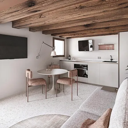 Dimora Cadorin Stylish Design *
