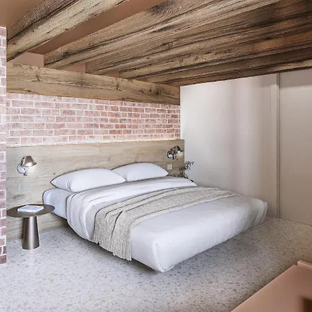 Dimora Cadorin Stylish Design Apartment *