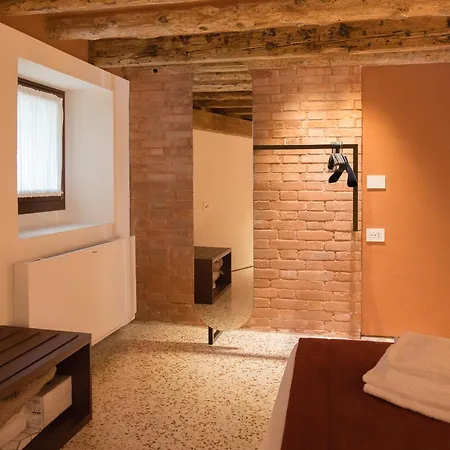 Dimora Cadorin Stylish Design Apartment